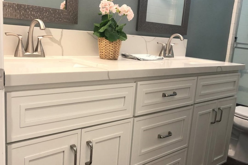 Solid wood shaker bathroom vanity