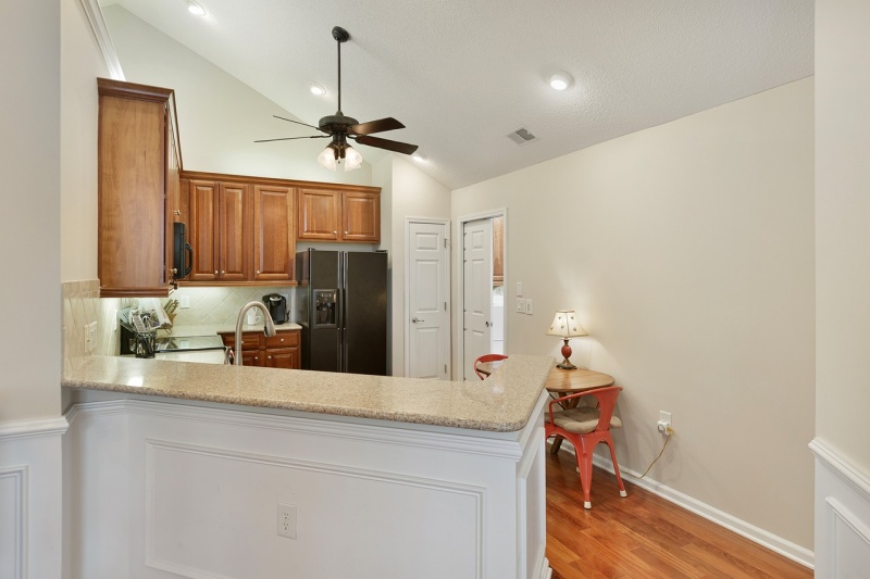 Premium oak cabinets for timeless look