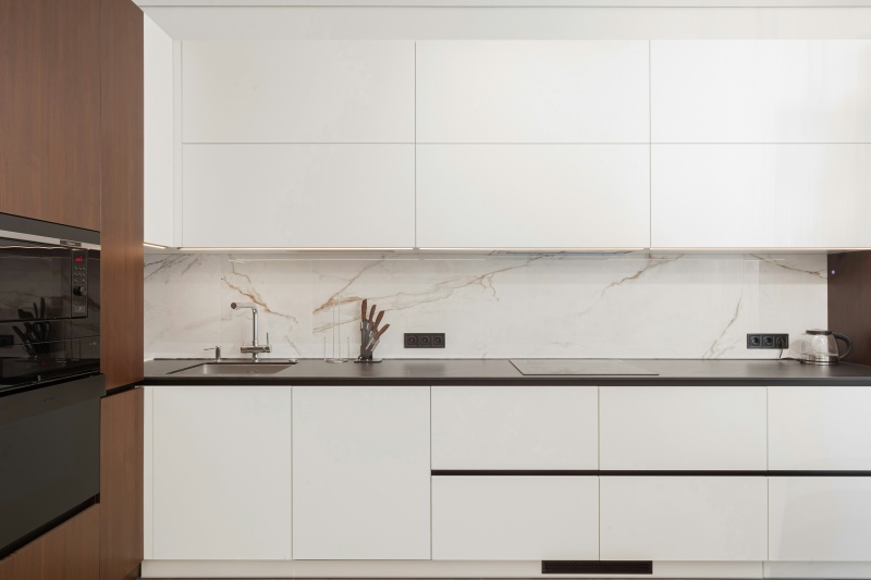 Dual-color kitchen cabinet styles