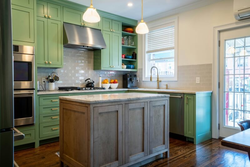 light oak shaker kitchen cabinets