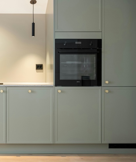 Matte Blue Kitchen Renovation Ideas