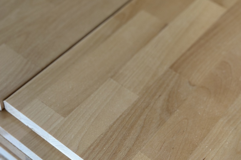 Color Variations in Birch vs Oak Wood