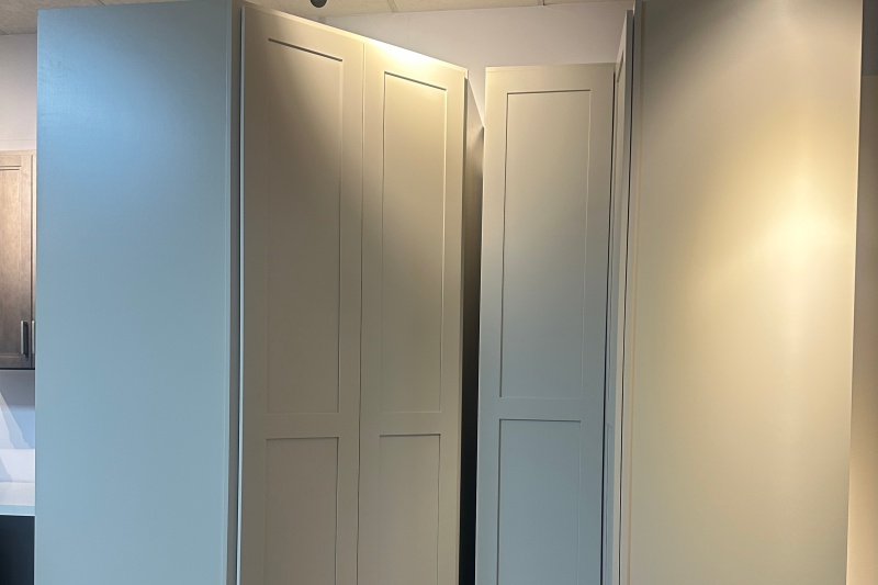 Hardware variations in cabinets and cupboards