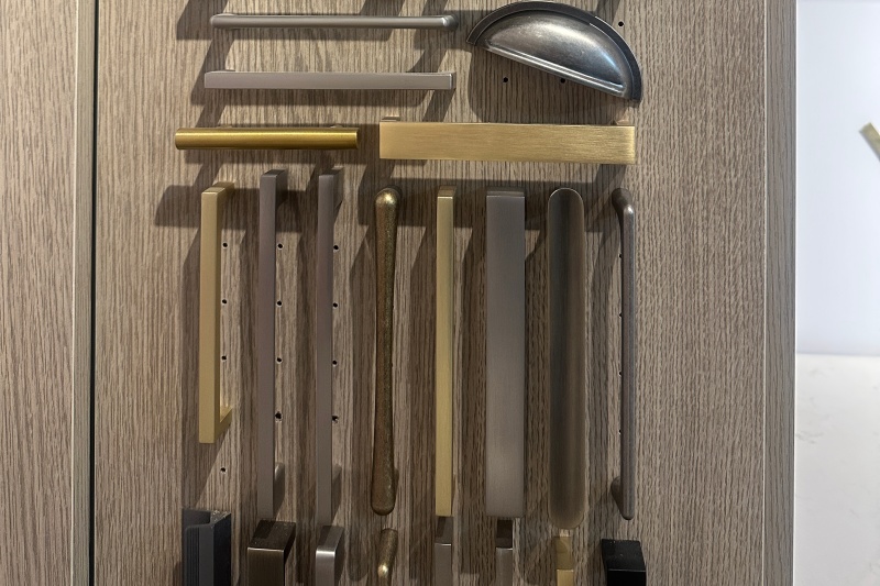 Vietnamese Furniture Hardware: From 