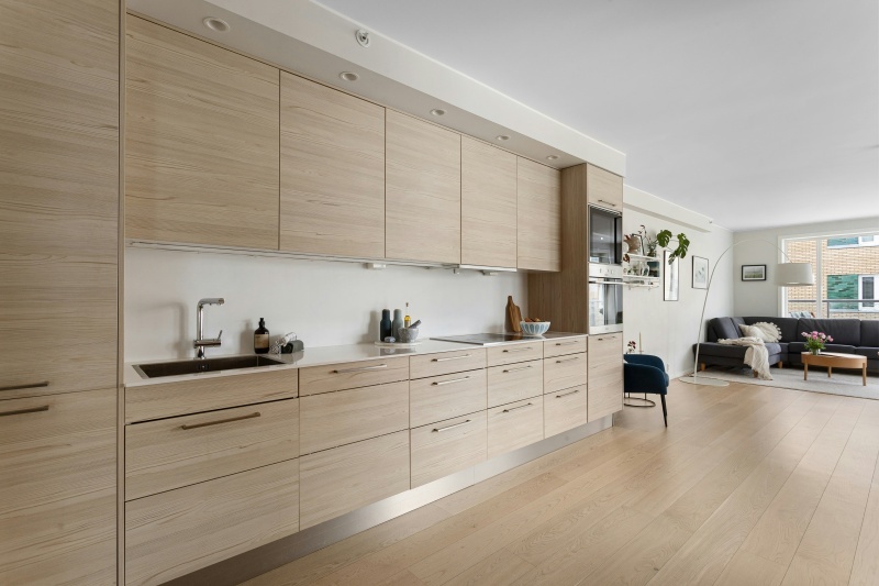 High-Quality Flat Panel Cabinets High-Quality Flat Panel Cabinets