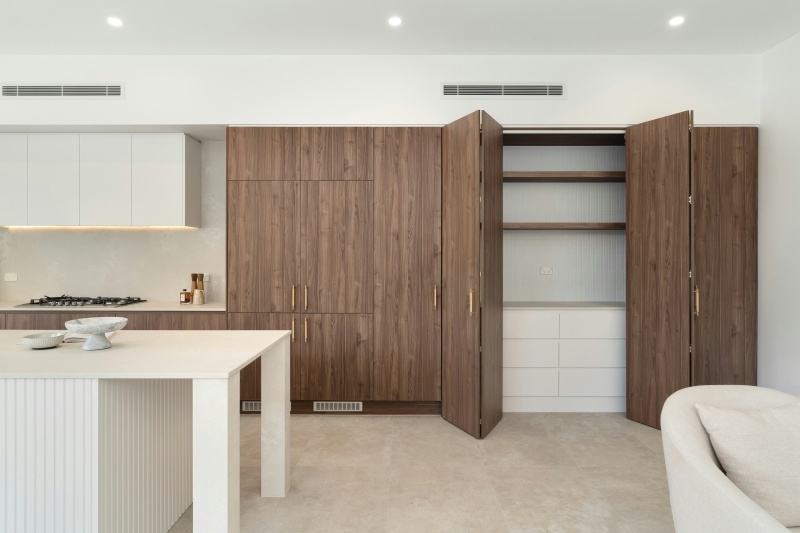 Custom Kitchen Cabinets for Large Projects Custom Kitchen Cabinets for Large Projects