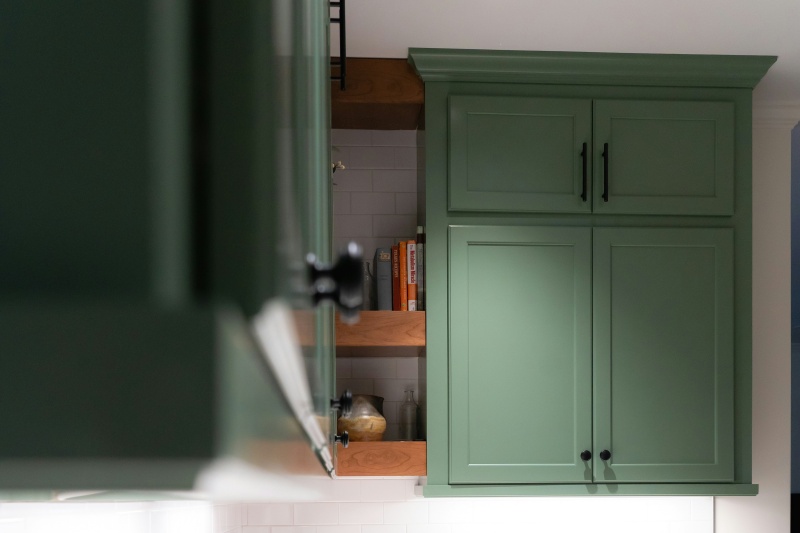 Drawbacks of Partial Overlay Cabinets Drawbacks of Partial Overlay Cabinets