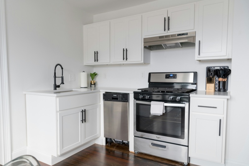 Aesthetic limitations of partial overlay cabinets Aesthetic limitations of partial overlay cabinets