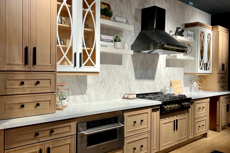 Stylish Oak Kitchen Cabinet Solution Stylish Oak Kitchen Cabinet Solution