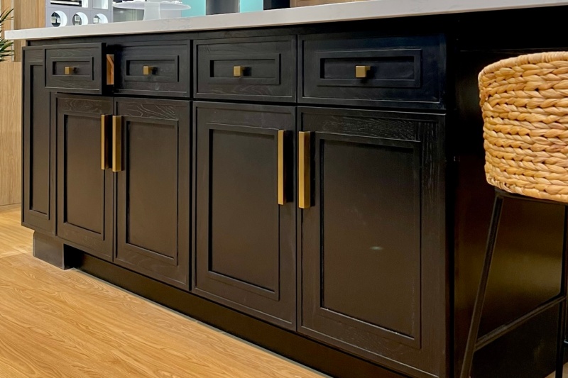 High-end Black Oak Cabinetry Style High-end Black Oak Cabinetry Style