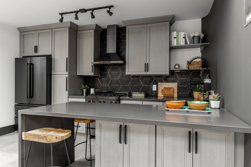 Elegant Silver Cabinet with Island Elegant Silver Cabinet with Island