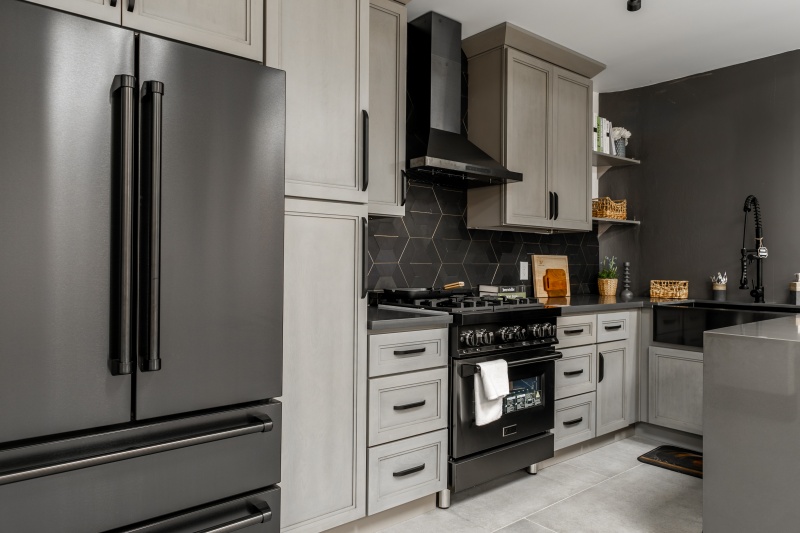 Classic Double Shaker Silver Kitchen Cabinet With Island Classic Double Shaker Silver Kitchen Cabinet With Island