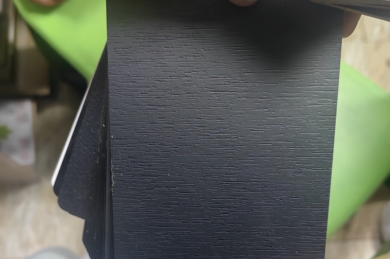 Ease of maintenance with matte finish
