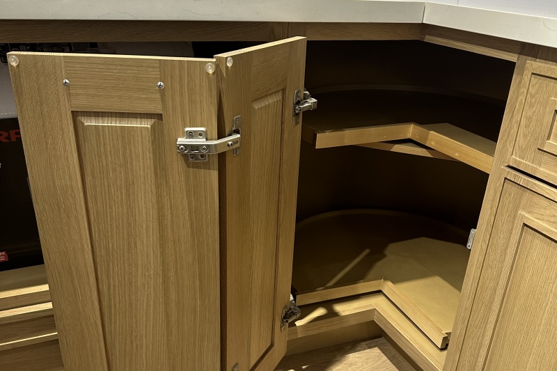 Cost-effectiveness of solid wood cabinets Cost-effectiveness of solid wood cabinets