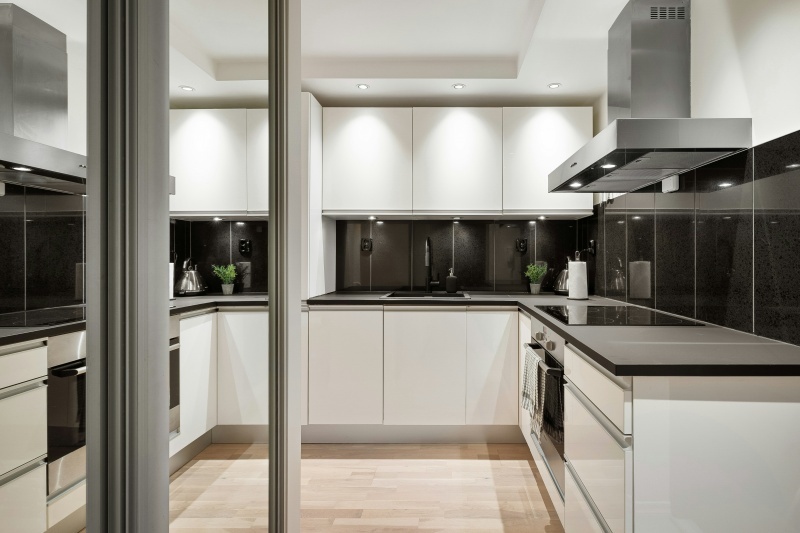 What’s the Difference Between Satin and Matte Kitchen Cabinet Finishes?