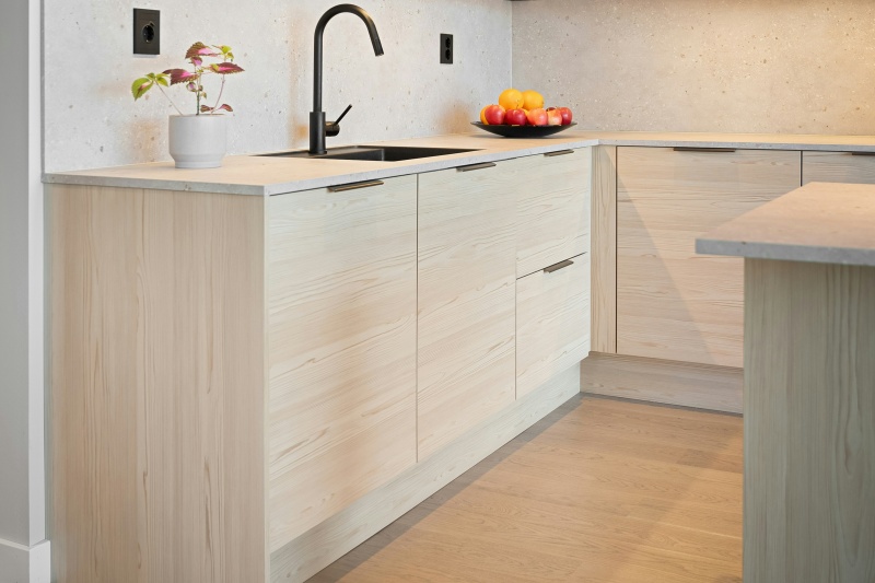 Farmhouse style wood kitchen cabinets Farmhouse style wood kitchen cabinets