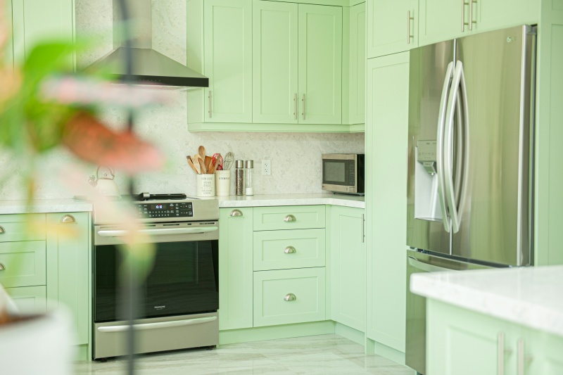 Shaker Style Kitchen Island in Green Shaker Style Kitchen Island in Green