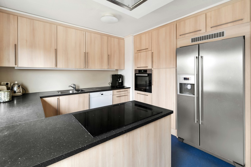 Long-lasting properties of plywood cabinets in kitchens Long-lasting properties of plywood cabinets in kitchens