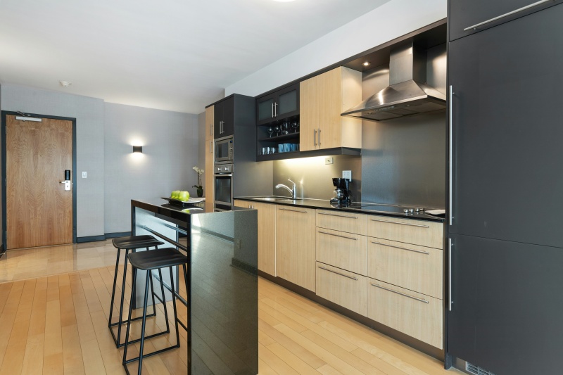 Made-to-order particle board kitchen cupboards Made-to-order particle board kitchen cupboards