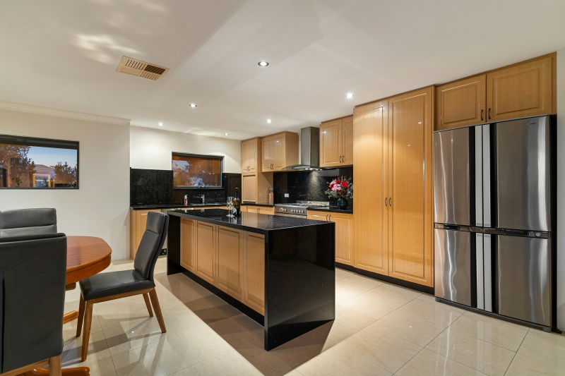 Elegant pre-built solid wood cupboards Elegant pre-built solid wood cupboards