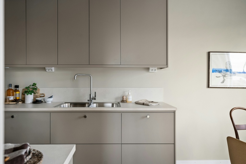 RTA kitchen cabinets hardware options RTA kitchen cabinets hardware options