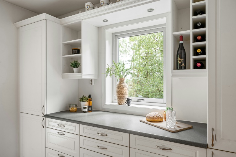 Functional kitchen organizer for wine Functional kitchen organizer for wine